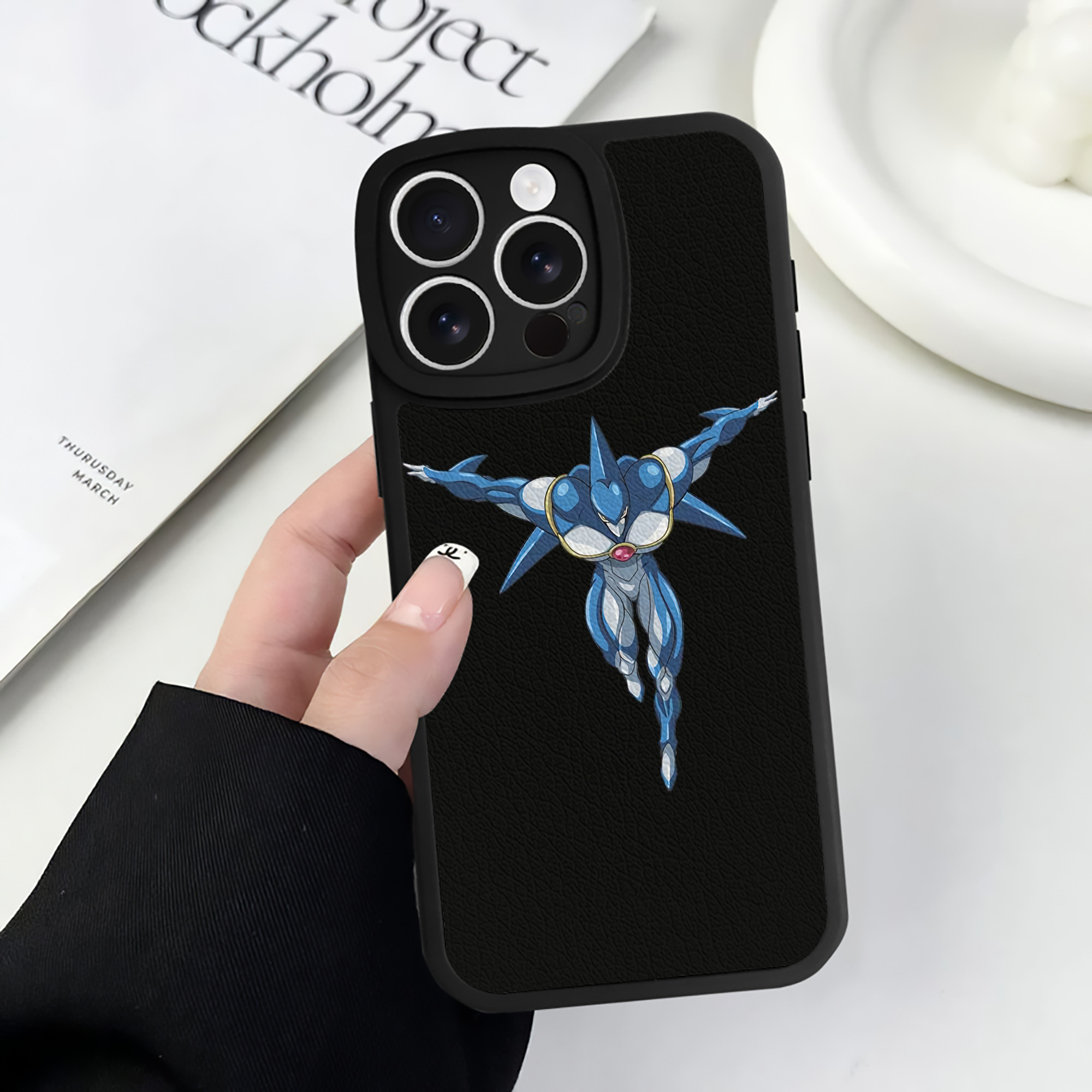 遊☆戯☆王 Yu-Gi-Oh! 【iPhone 16シリーズ対応】シリコンスマホケース（レザー調） 材質：シリコン